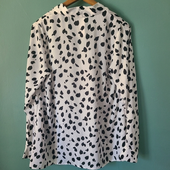Mazik Button Down Blouse Black White Animal Print Size Medium - Picture 6 of 7
